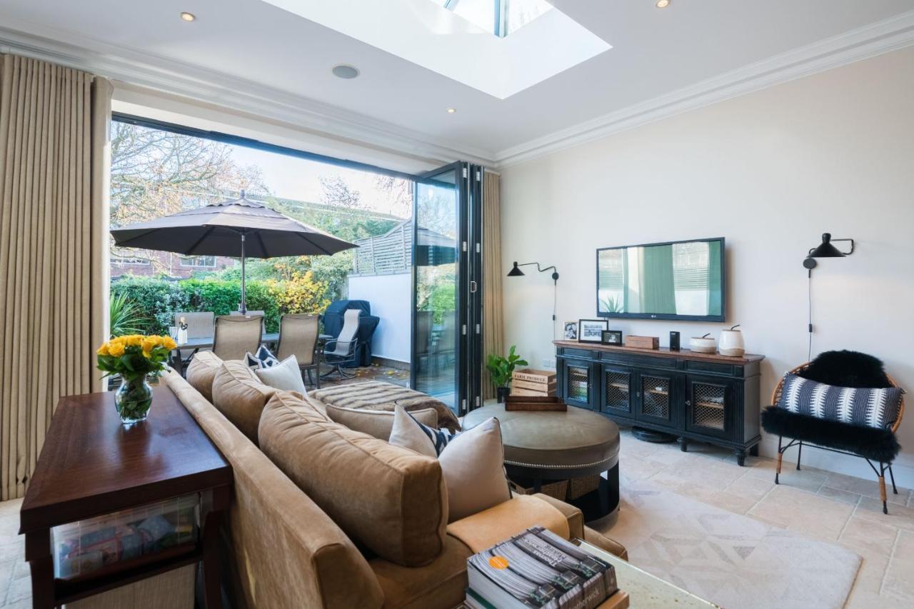 Breathtaking Putney Home With Gorgeous Garden Richmond  Bagian luar foto