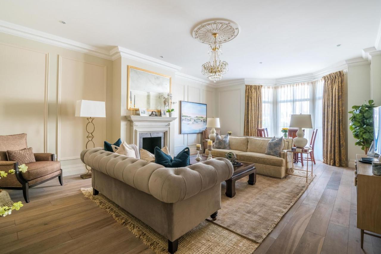 Breathtaking Putney Home With Gorgeous Garden Richmond  Bagian luar foto
